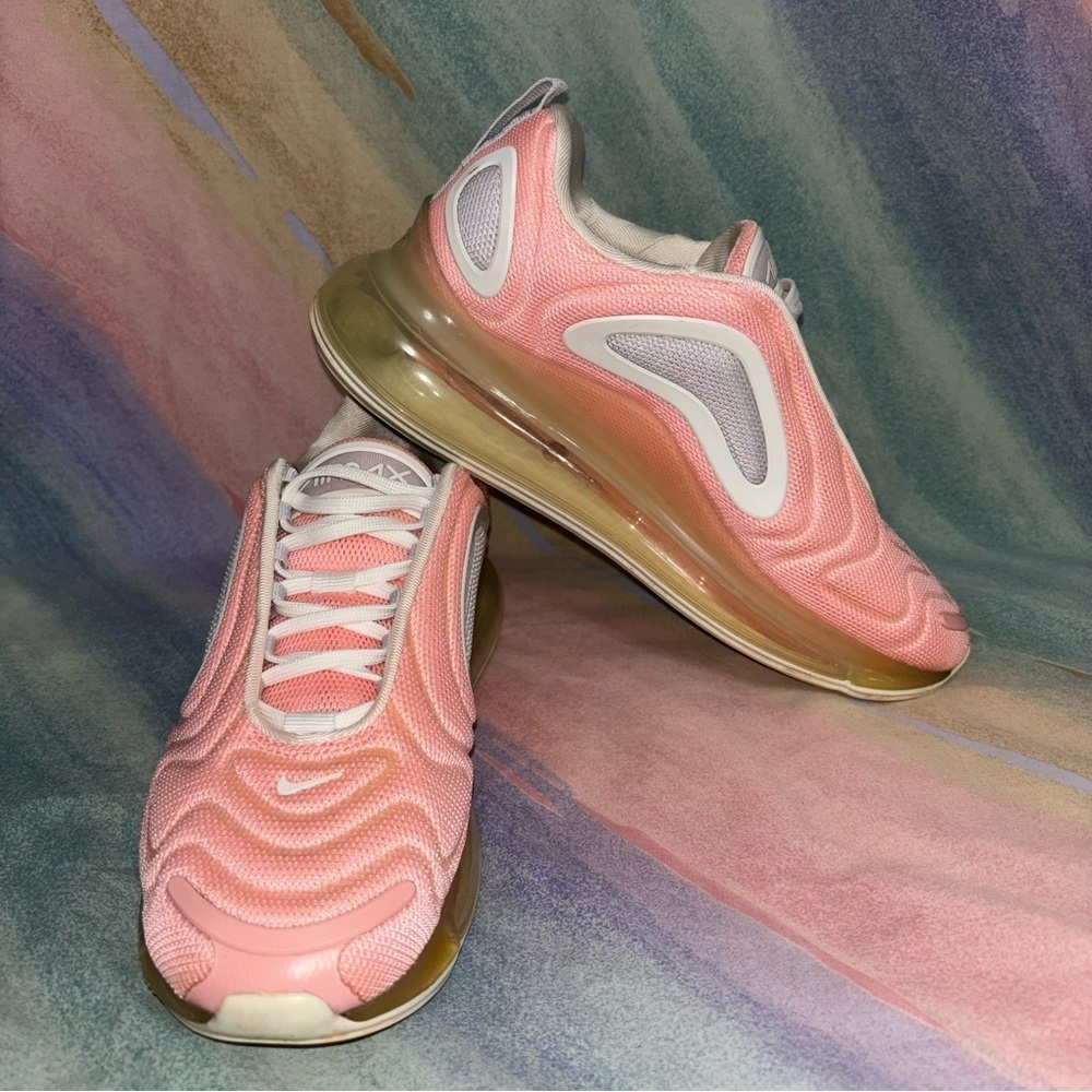Nike Air Max 720 Women’s Bleached Coral Pink Shoes Sneakers Size 9